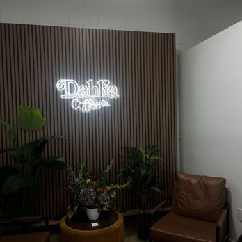 Dahlia Coffee - Coffee Roasteries Near Me - Cleveland, Ohio
