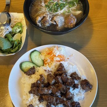 Broken Rice - shaken beef and oxtail pho - Vietnamese Near Me - Honolulu, Hawaii