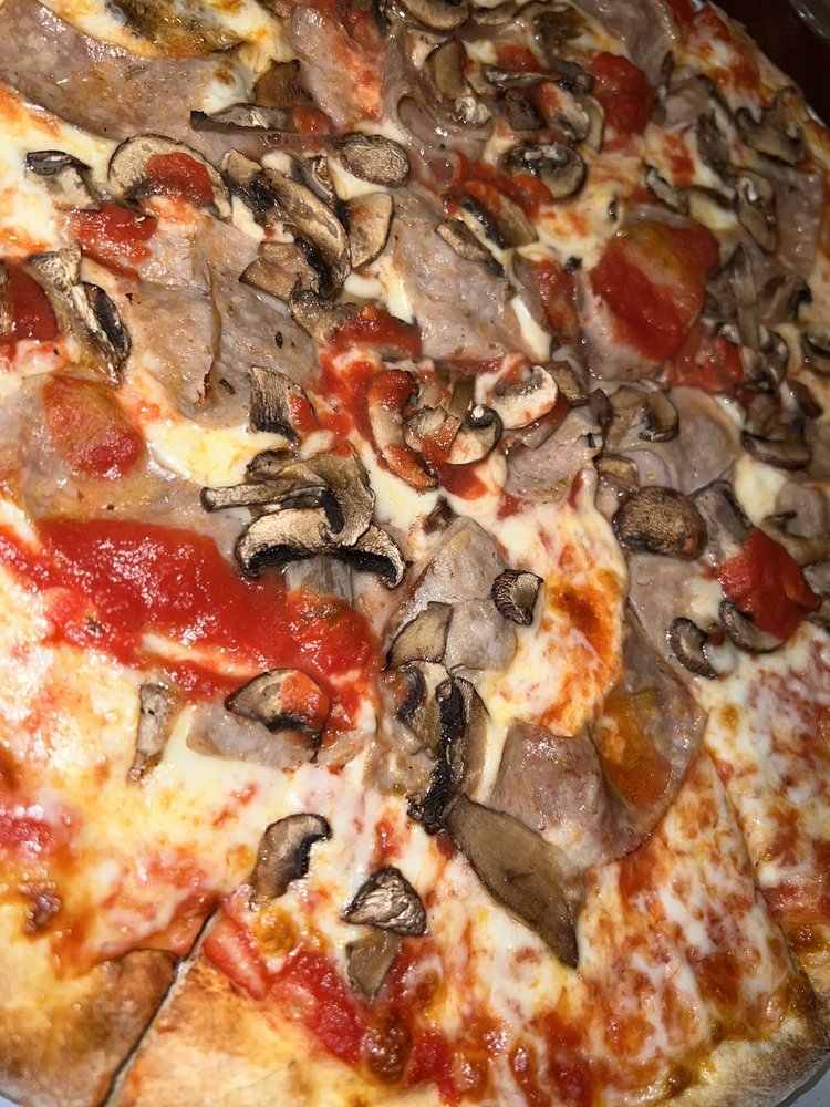 VESPINO PIZZA RESTAURANT Updated November 2024 25 Photos & 37