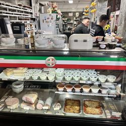 Mari's Kitchen Italian Market