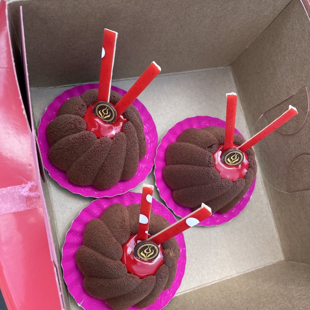 La Tulipe Desserts - Manjori - Bakeries Near Me - Mount Kisco, New York