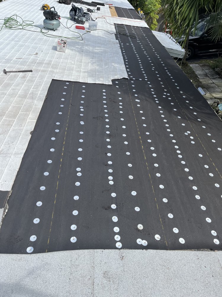 Slide of Bgr Roofing