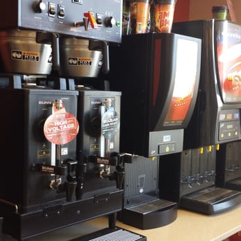 ampm - a row of coffee machines on a counter - Convenience Stores Near Me - Porterville, California ampm - a row of coffee machines on a counter - Convenience Stores Near Me - Porterville, California