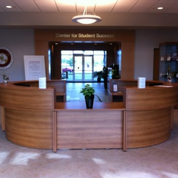 Florida Tech Commons - Front desk. - Colleges & Universities Near Me - Melbourne, Florida