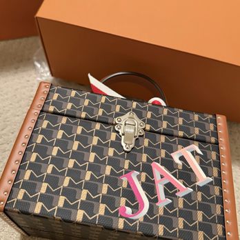 Moynat - Unboxing is the FUN part! - Leather Goods Near Me - Costa Mesa, California Moynat - Unboxing is the FUN part! - Leather Goods Near Me - Costa Mesa, California