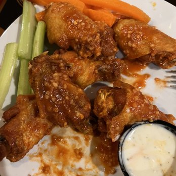 Coasters Pub & Biergarten - Hot Garlic Wings - Pubs Near Me - Melbourne, Florida