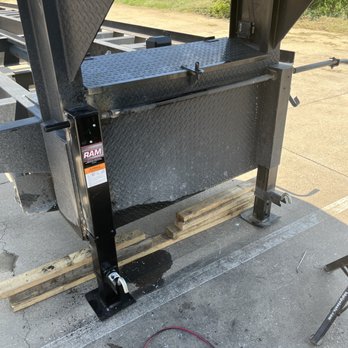 HL Welding Worx - Trailer jack repair - Farm Equipment Repair Near Me