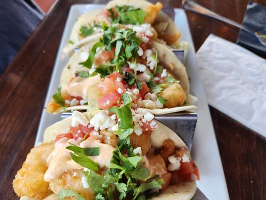 Maverick's | Kitchen • Drinks • Sports by null