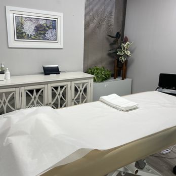 Bare & Glow Waxing - Extremely clean - Waxing Near Me - Vienna, Virginia Bare & Glow Waxing - Extremely clean - Waxing Near Me - Vienna, Virginia