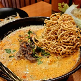 Manaao - Khao Soi (5/5) with braised beef - Thai Near Me - Tustin, California