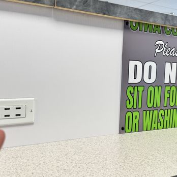 Iowa Coin laundry - What?! USB plug for phone charge. - Laundromat Near Me - Riverside, California
