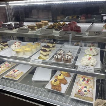 Chez Maryse - Bakeries Near Me - Fresno, California