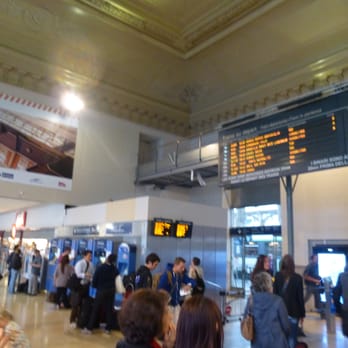 Gare de Nice-Ville - no seating in main terminal - Train Stations Near Me - Nice, 06