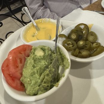 Lopez Mexican Restaurant - Chile Con Queso and Guacamole - Mexican Near Me - Houston, Texas