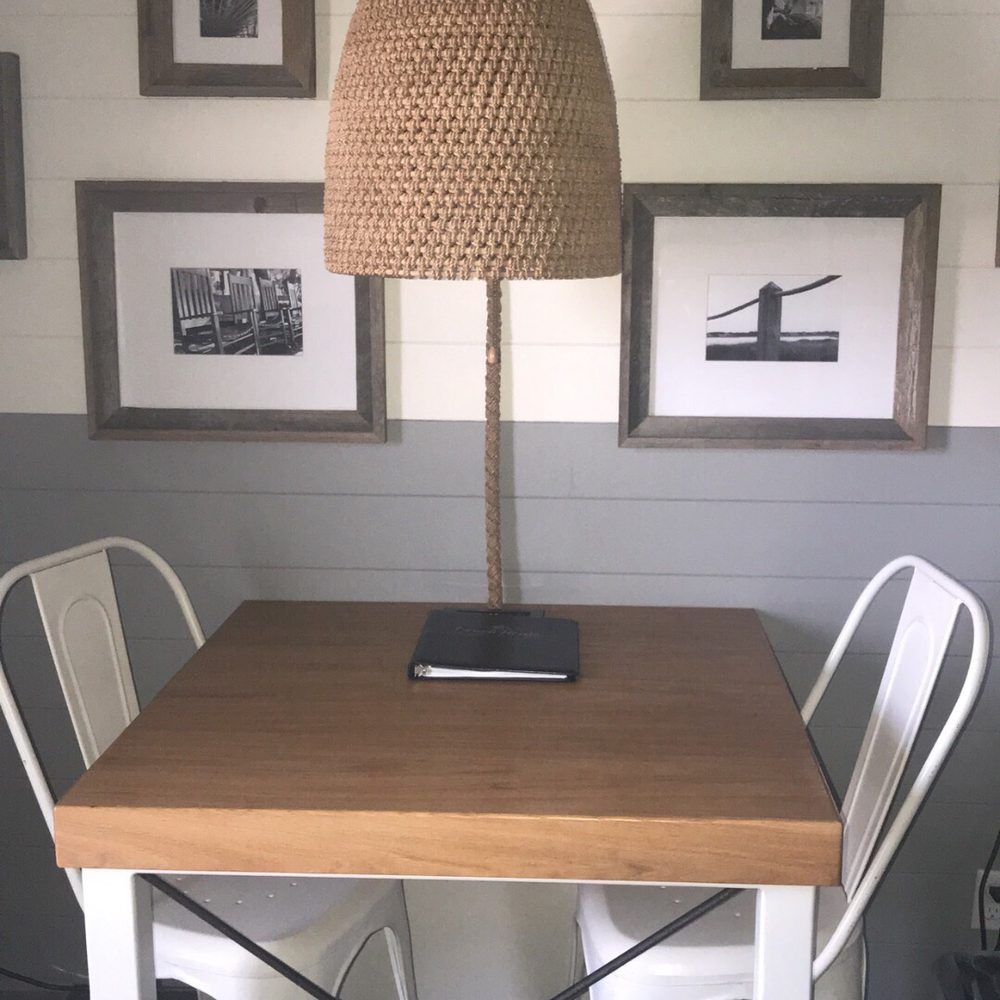 Beach House - Inside room decor - Hotels Near Me - Hilton Head, South Carolina
