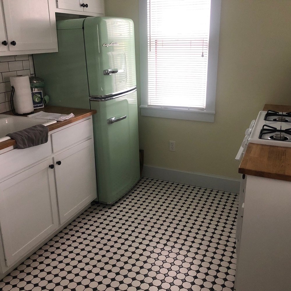 Cabin kitchen. Check out the funky frig!