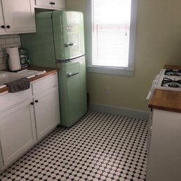 Cabin kitchen. Check out the funky frig! Cabin kitchen. Check out the funky frig!