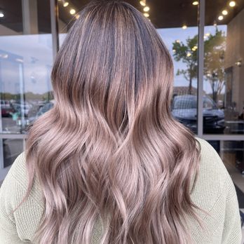 Humphrey's Salon - Hair Salons Near Me - Irving, Texas Humphrey's Salon - Hair Salons Near Me - Irving, Texas
