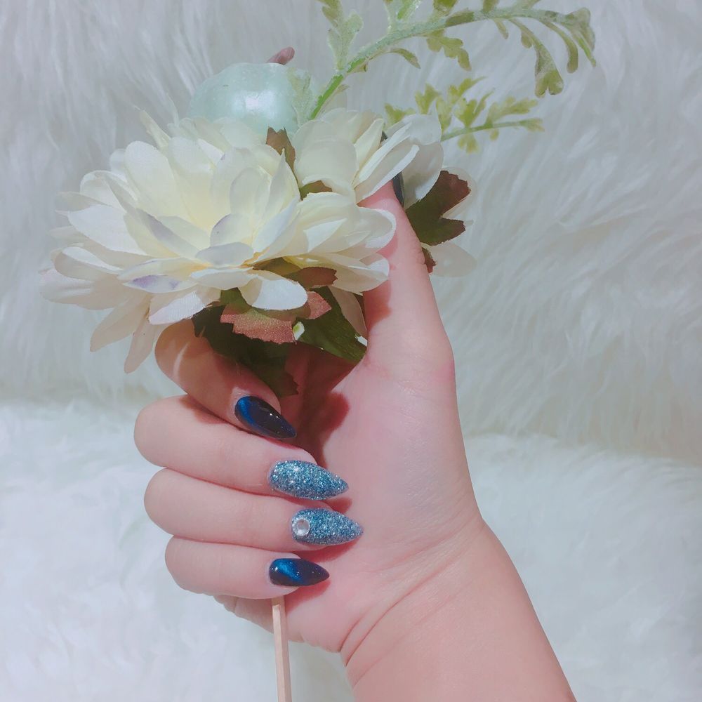 Delightful Nails - New thing " cateyes " w glitter in blue  WONDERFUL JOBS .. - Nail Salons Near Me - Chandler, Arizona