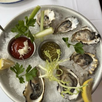 SLAY Steak + Fish House - Mixed oysters - Seafood Near Me - Manhattan Beach, California SLAY Steak + Fish House - Mixed oysters - Seafood Near Me - Manhattan Beach, California