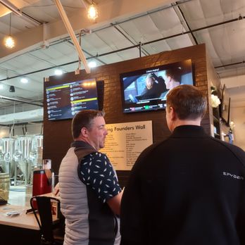 Kitsune Brewing - tap list & tv from corner of bar - Brewpubs Near Me - Phoenix, Arizona