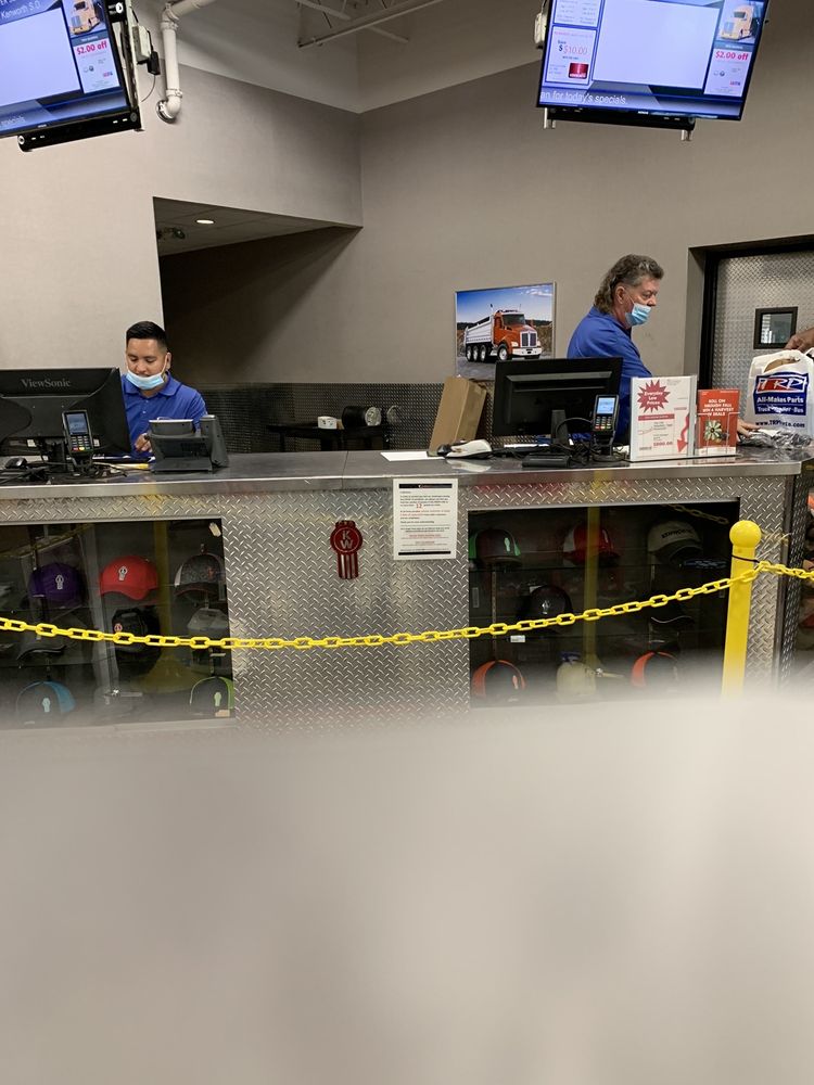 MHC KENWORTH SOUTH DALLAS Updated September 2024 10 Reviews