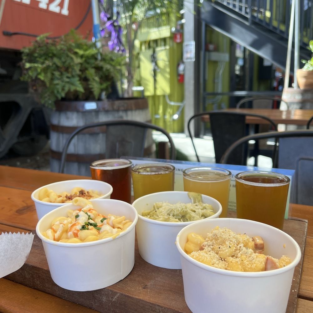 Fogbelt Station - Mac & Cheese pairing! - Beer Gardens Near Me - Healdsburg, California Fogbelt Station - Mac & Cheese pairing! - Beer Gardens Near Me - Healdsburg, California