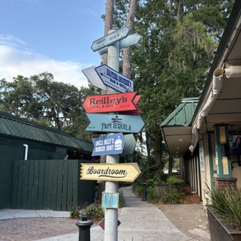 Uncle Billy's Burger Joint - Location - Burgers Near Me - Hilton Head Island, South Carolina
