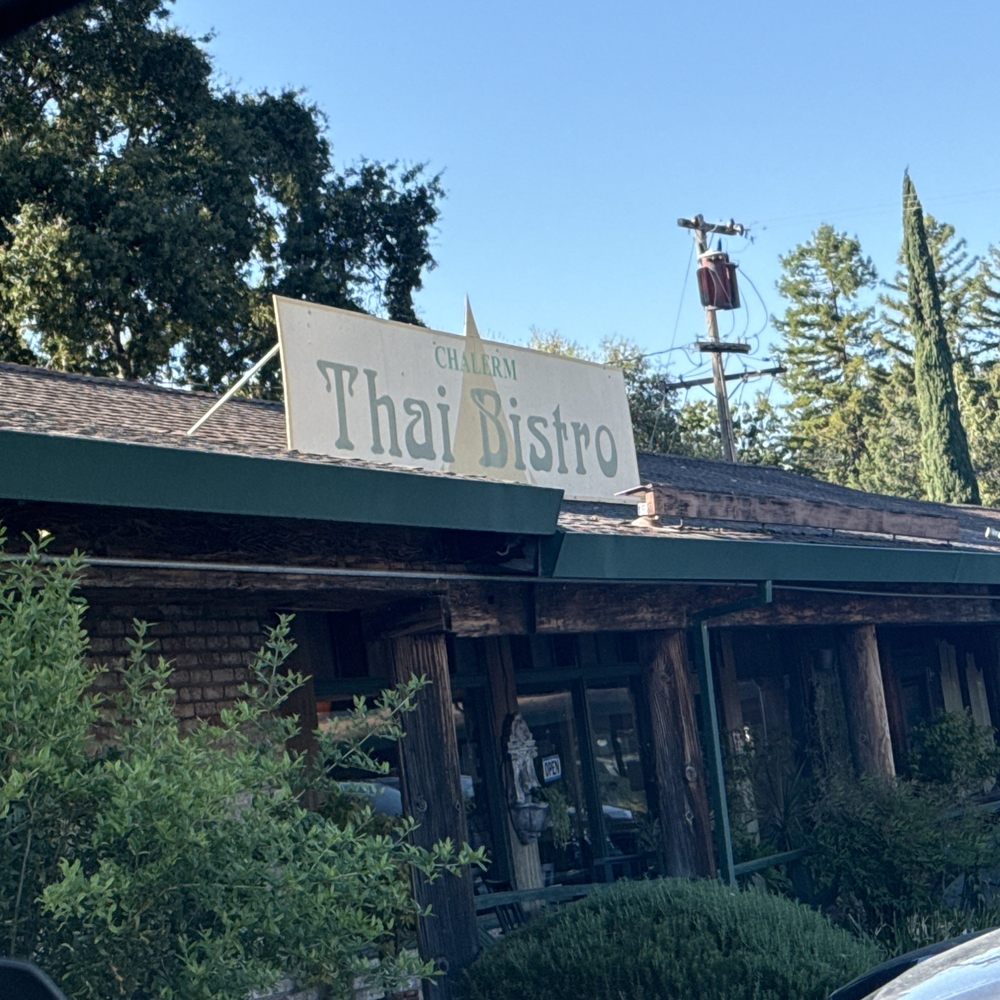 Chalerm Thai Bistro - Store front - Thai Near Me - Lakeport, California