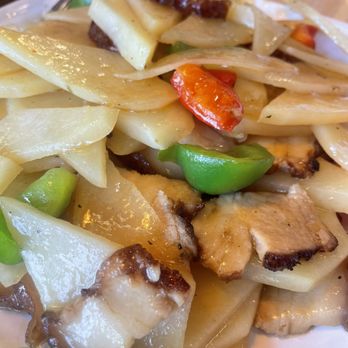 Noodle Star 川粵 - 89. Stir Fried Pork & Potato Slices - unique dish was really good! - Asian Fusion Near Me - Garden Grove, California
