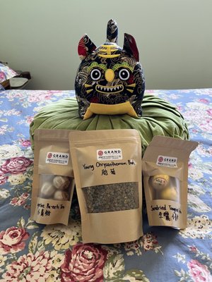 Grand Tea & Imports 佛運玄 | 好茶水 by null