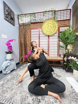 We are Therapeutic Massage (Piriformis Syndrome)
(Herniated Nucleus Pulposus) (Scapulocostal Syndrome) (Golfer's elbow)and more - We are Therapeutic Massage (Piriformis Syndrome)
(Herniated Nucleus Pulposus) (Scapulocostal Syndrome) (Golfer's elbow) (Frozen Shoulder/Adhesive Capsulitis) (Spinal Stenosis) (Scoliosis)