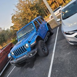 L & R Towing Service