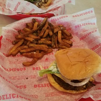 Good Stuff Eatery - Burgers Near Me - Arlington, Virginia
