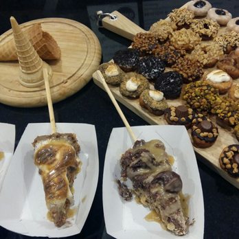 Fugo Desserts - Cheesecake and donuts - Desserts Near Me - Toronto, Ontario Fugo Desserts - Cheesecake and donuts - Desserts Near Me - Toronto, Ontario