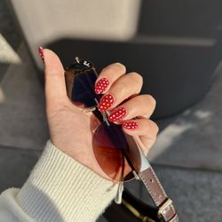 Valerie’s Nail Bar - Polka dot nails