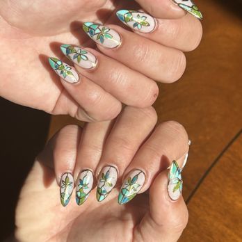 Classy Nail Polish - Nail Salons Near Me - Tustin, California