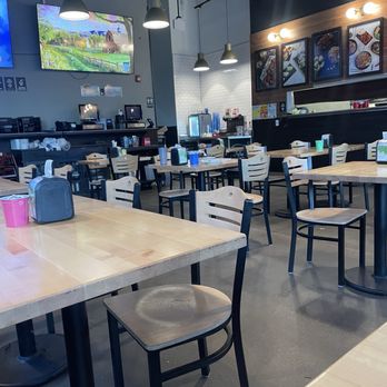 Bonchon Aurora - Seating area - Korean Near Me - Aurora, Colorado