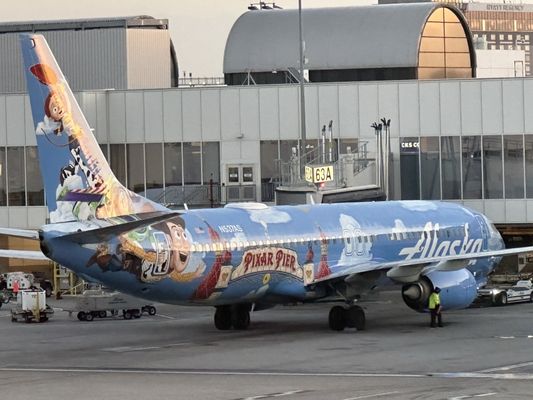 Alaska Airlines - LAX by null