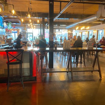 Chesterfield’s Tavolo - Indoor bar area - Pizza Near Me - Utica, New York