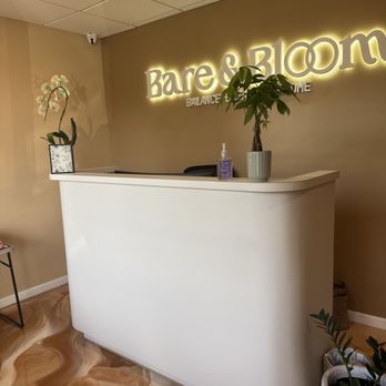 Bare & Bloom - Lobby - Pilates Near Me - Miami, Florida Bare & Bloom - Lobby - Pilates Near Me - Miami, Florida