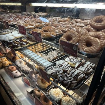 Beiler's Bakery - Display - Bakeries Near Me - Philadelphia, Pennsylvania Beiler's Bakery - Display - Bakeries Near Me - Philadelphia, Pennsylvania