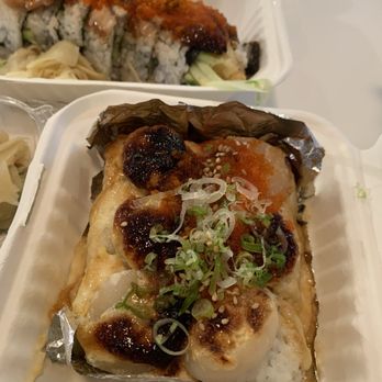 Sushi House - Bay Scallop - Sushi Bars Near Me - Alameda, California