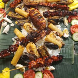 Boodle fight! Boodle fight!