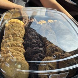 BJ's Wholesale Club - Cookie platter