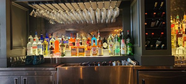 Houlihan's by null