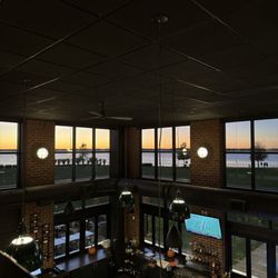 Bay House Oyster Bar & Restaurant