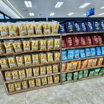 Buc-ee’s - The infamous beaver nuggets - Convenience Stores Near Me - Luling, Texas Buc-ee’s - The infamous beaver nuggets - Convenience Stores Near Me - Luling, Texas