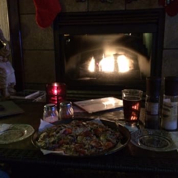 Olde Suffolk Ale House - Everything pizza, beer, and a warm fire. - Bars Near Me - Ironwood, Michigan Olde Suffolk Ale House - Everything pizza, beer, and a warm fire. - Bars Near Me - Ironwood, Michigan