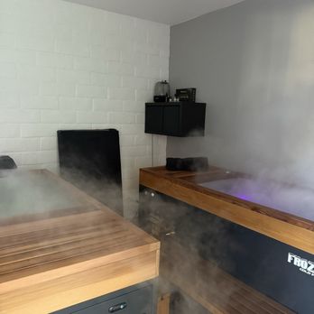 Firm Hands - Hot & Cold Plunge Room - Massage Therapy Near Me - Long Beach, California Firm Hands - Hot & Cold Plunge Room - Massage Therapy Near Me - Long Beach, California